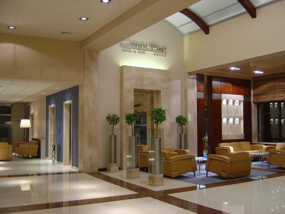 Hotel Crown Piast